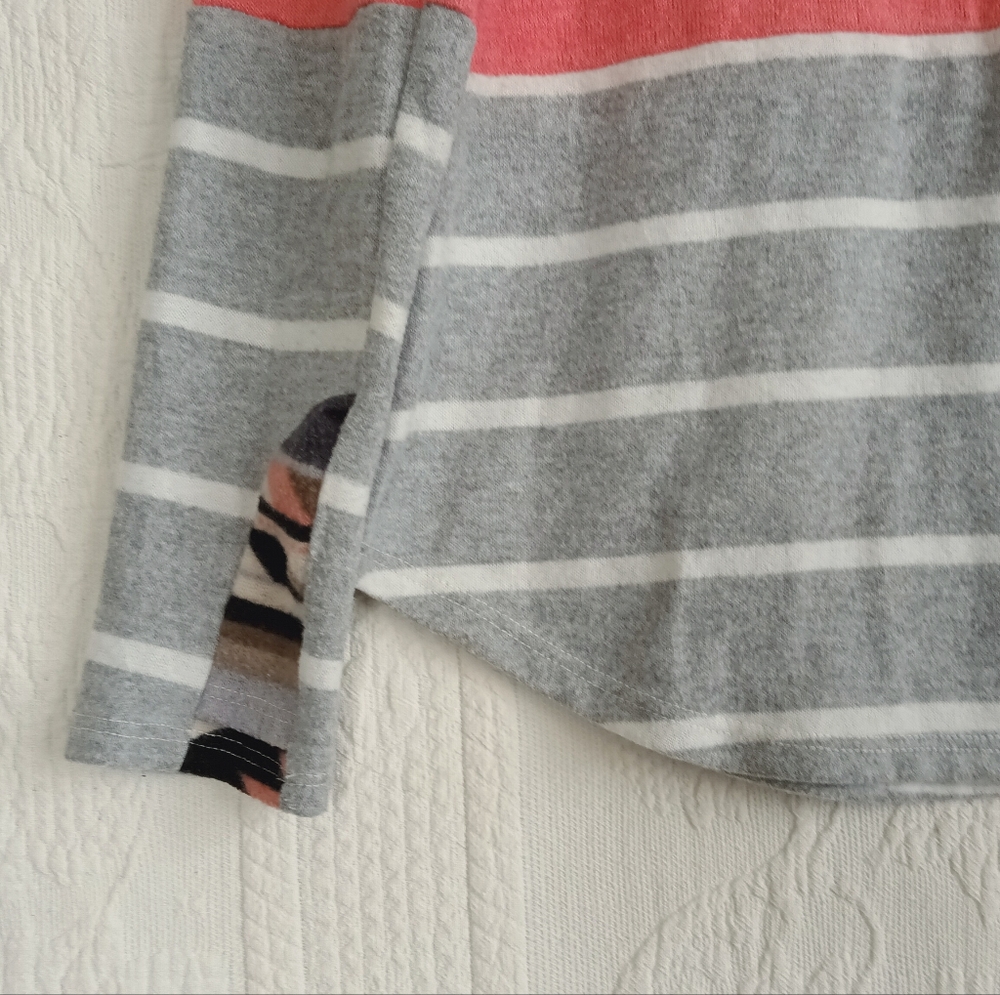 7th Ray Pink Tribal Knit Crew Neck Sweater Lightweight Soft Dopamine Western SM - Picture 5 of 15